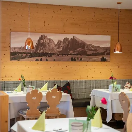 Otel Ortler Castelrotto
