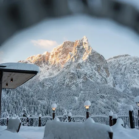 Ortler Hotel 3*